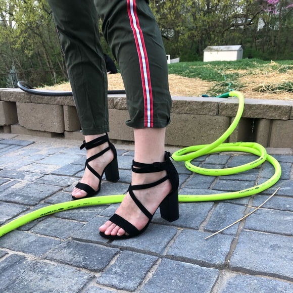 LC Lauren Conrad  Sandal - Picture 1 of 6